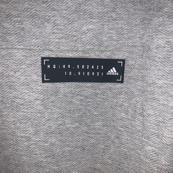 Adidas Crewneck - Picture 5 of 5